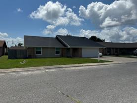 907 Lee Ct - Photo 1 of 1
