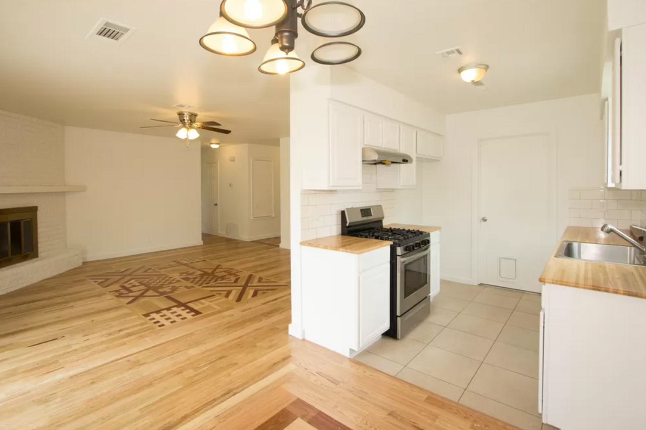 12639 E 33rd Ct - Photo 6 of 18