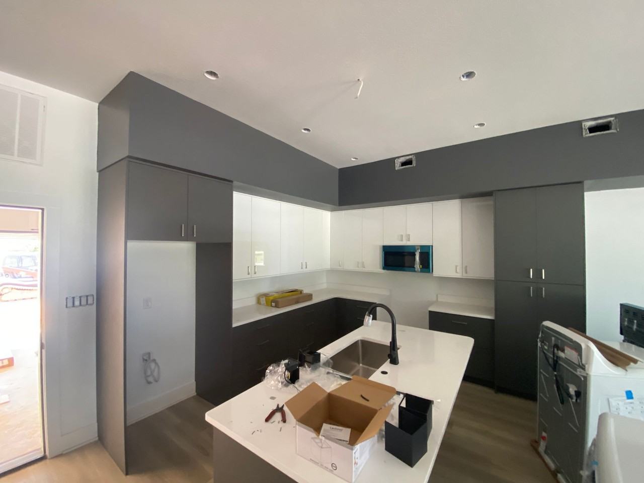 Edge Luxury Townhomes - Photo 3 of 14