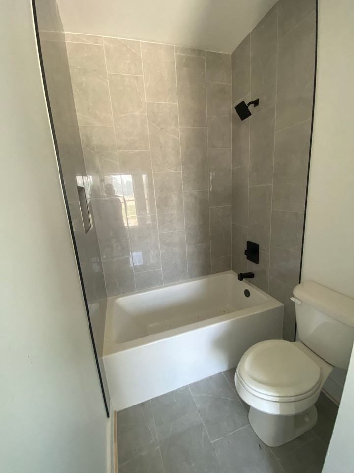 Edge Luxury Townhomes - Photo 5 of 14