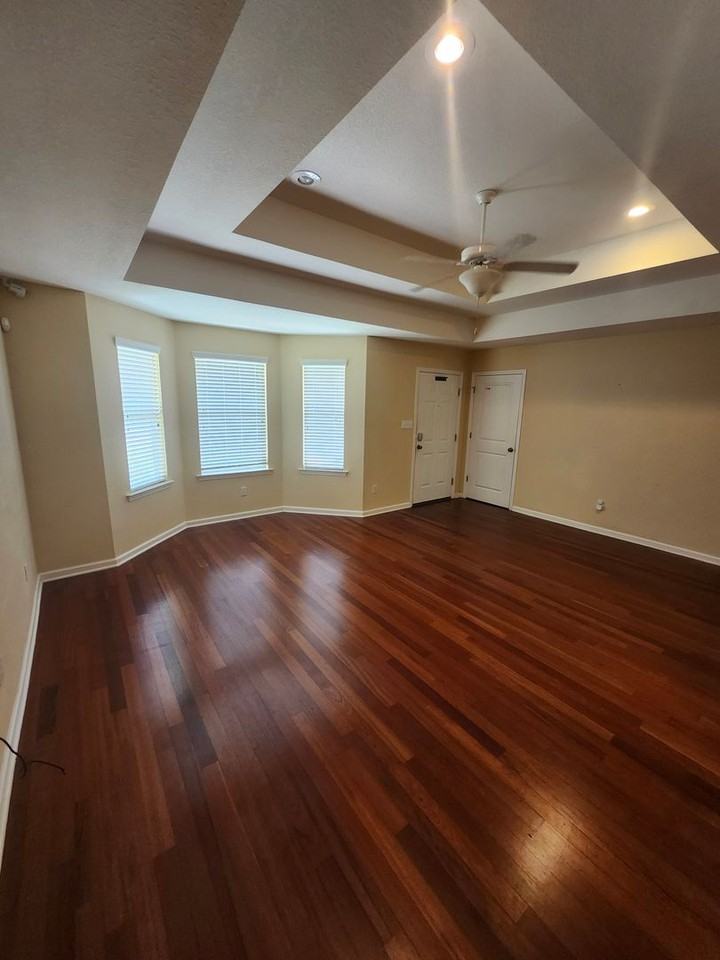 552 Brooke Hampton Dr - Photo 3 of 29