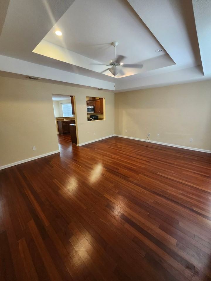 552 Brooke Hampton Dr - Photo 4 of 29