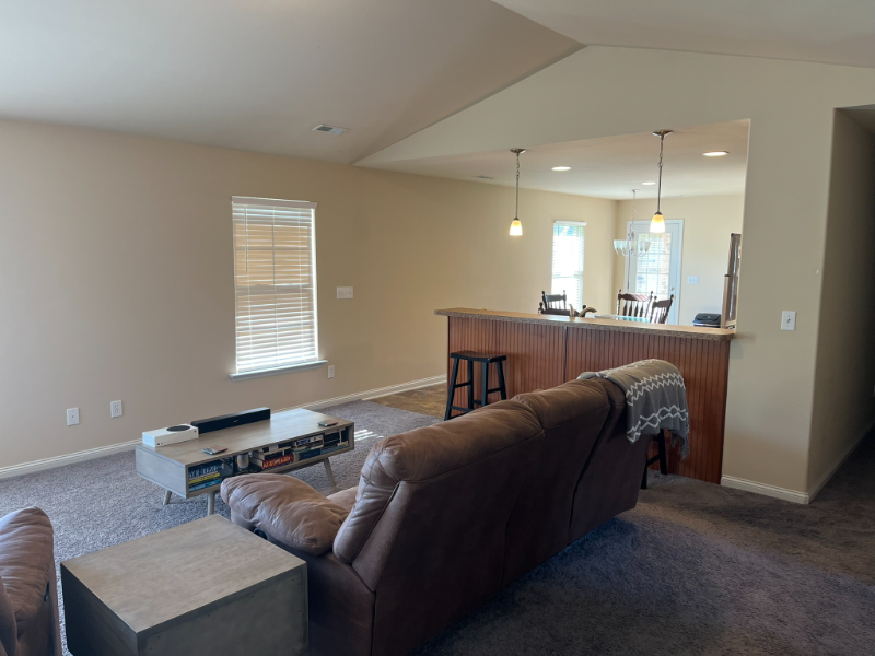 201 Valleyside Dr Ne - Photo 3 of 10