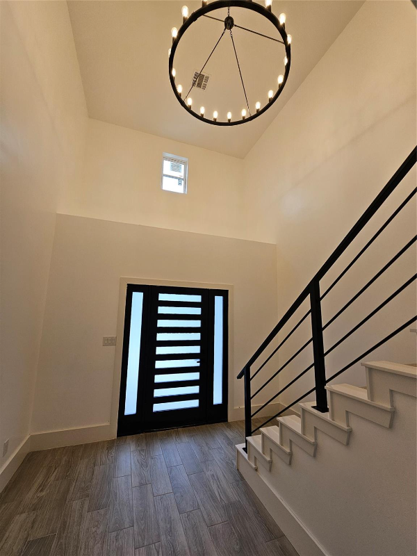 1313 N Calhoun St - Photo 3 of 16