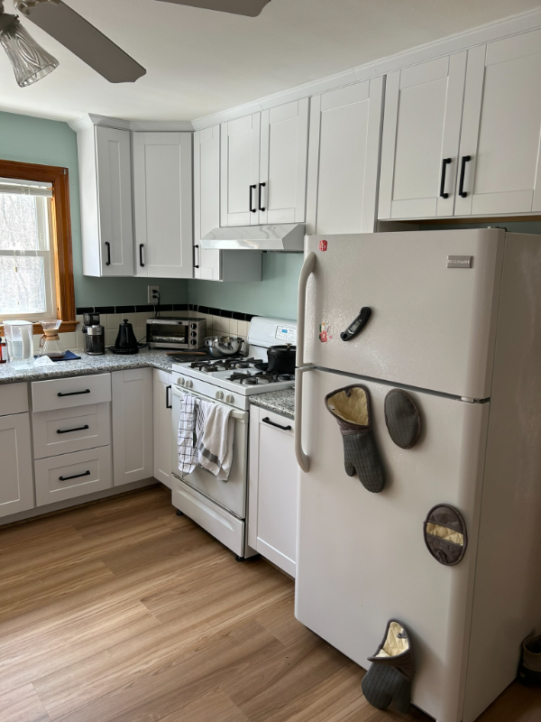 35 Saint John Ave #A - Photo 3 of 19