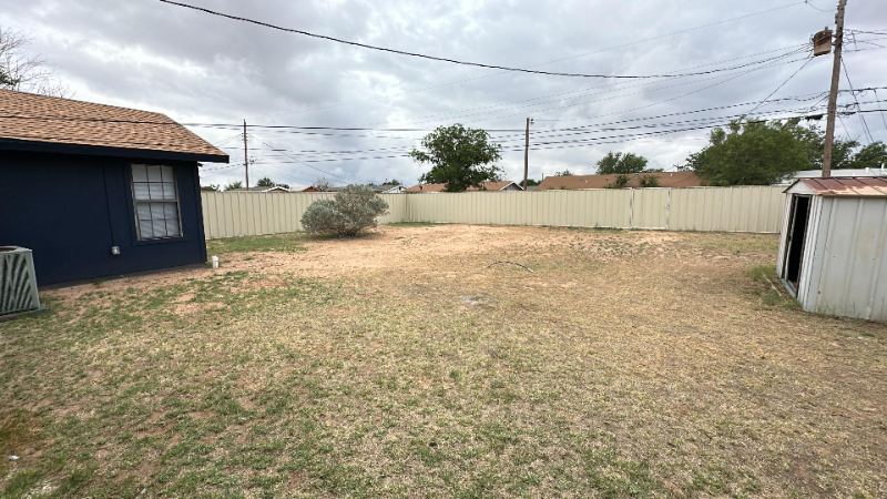 1708 E Oak Ave - Photo 2 of 18