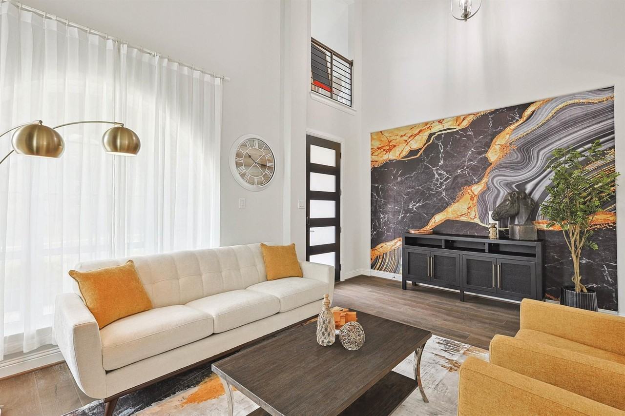 2346 Perdue Ave #NA - Photo 2 of 50