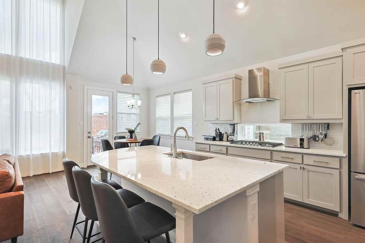 2346 Perdue Ave #NA - Photo 5 of 50