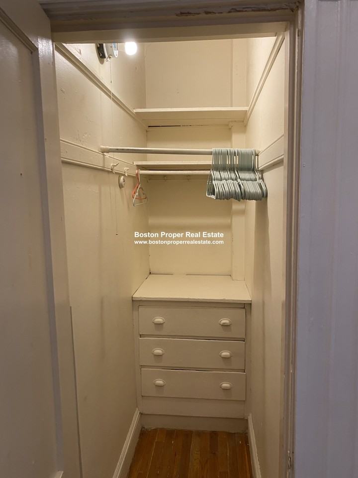1840 Commonwealth Ave #8 - Photo 5 of 10