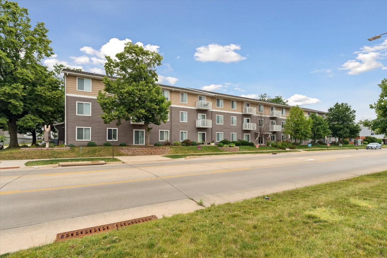 Briarwood - Photo 3 of 30