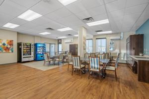 featured image of 9 7th Ave S