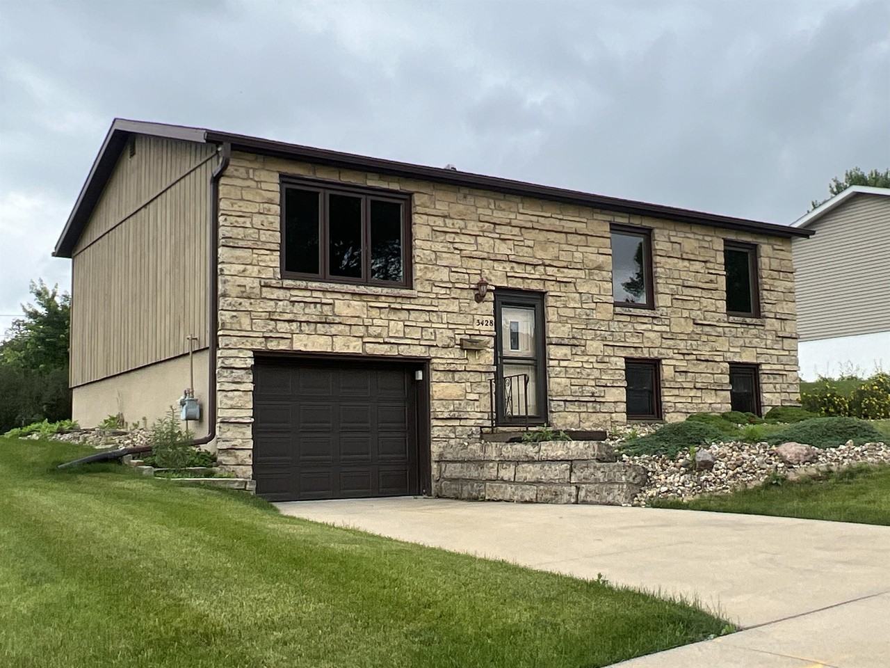 3428 Dove St #1 - Photo 3 of 27