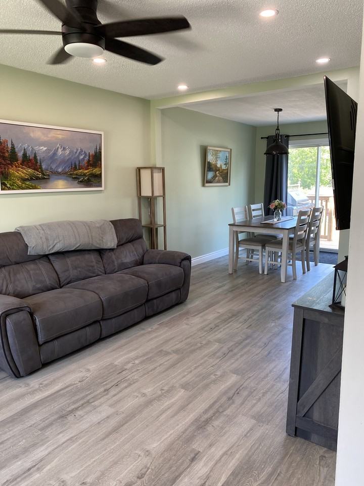 262 Saint Onge Street - Photo 2 of 22