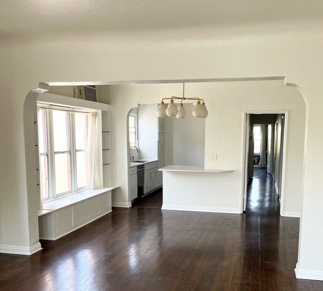 1471 South Sherbourne Drive #3 - Photo 5 of 16