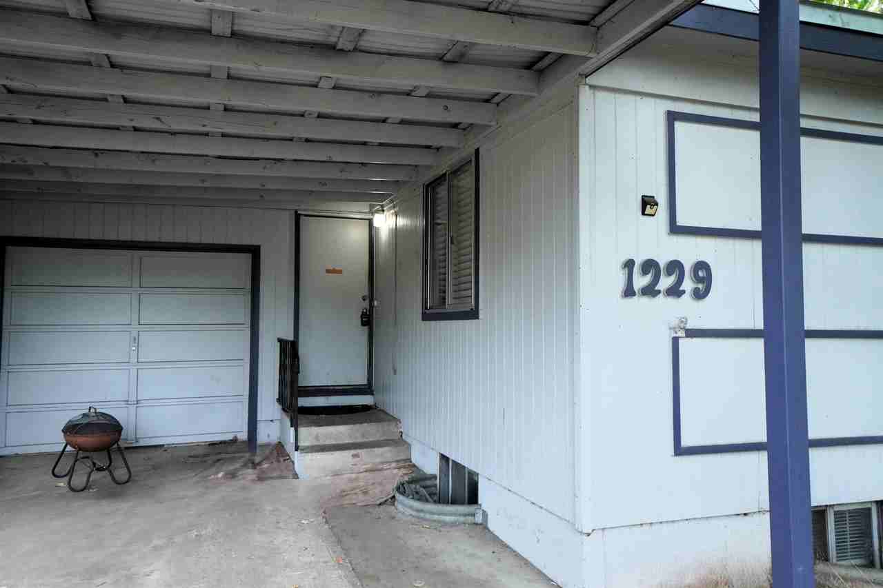 1229 S Lincoln Ave #A - Photo 2 of 15