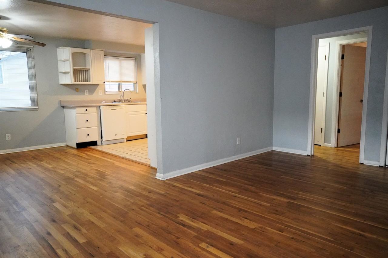 1229 S Lincoln Ave #A - Photo 3 of 15