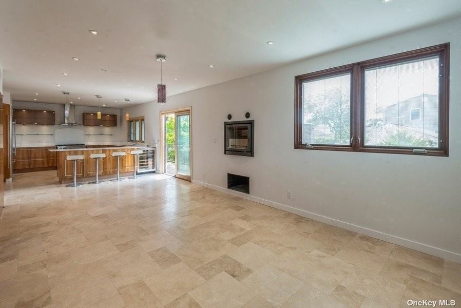 78 Clark St - Photo 3 of 24