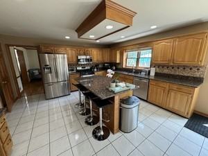 728 Gateshead Dr - Photo 3 of 23