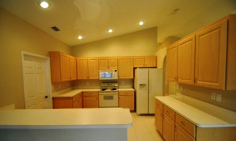 5045 Englewood Ln - Photo 3 of 7