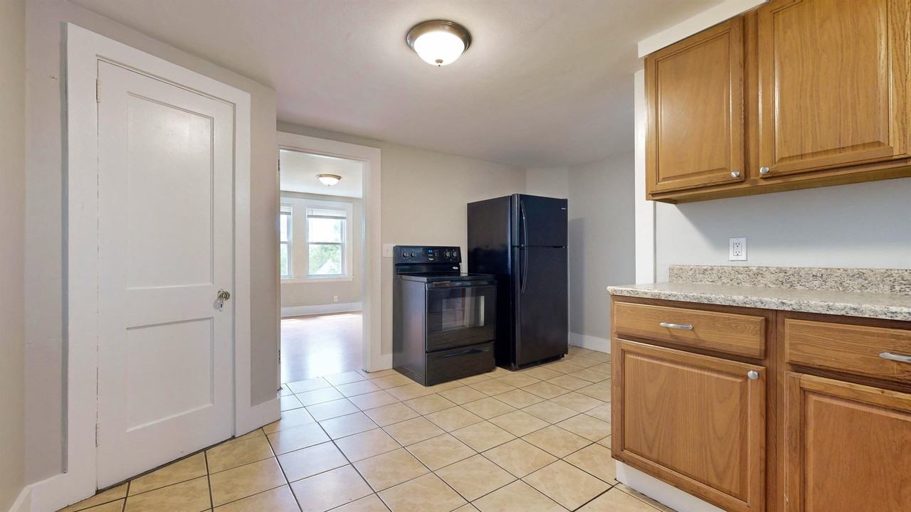 41 Court St #41-3 - Photo 3 of 19