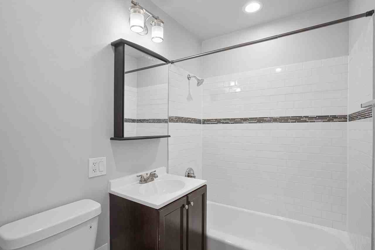 The Arbor Winthrop North - Photo 7 of 29