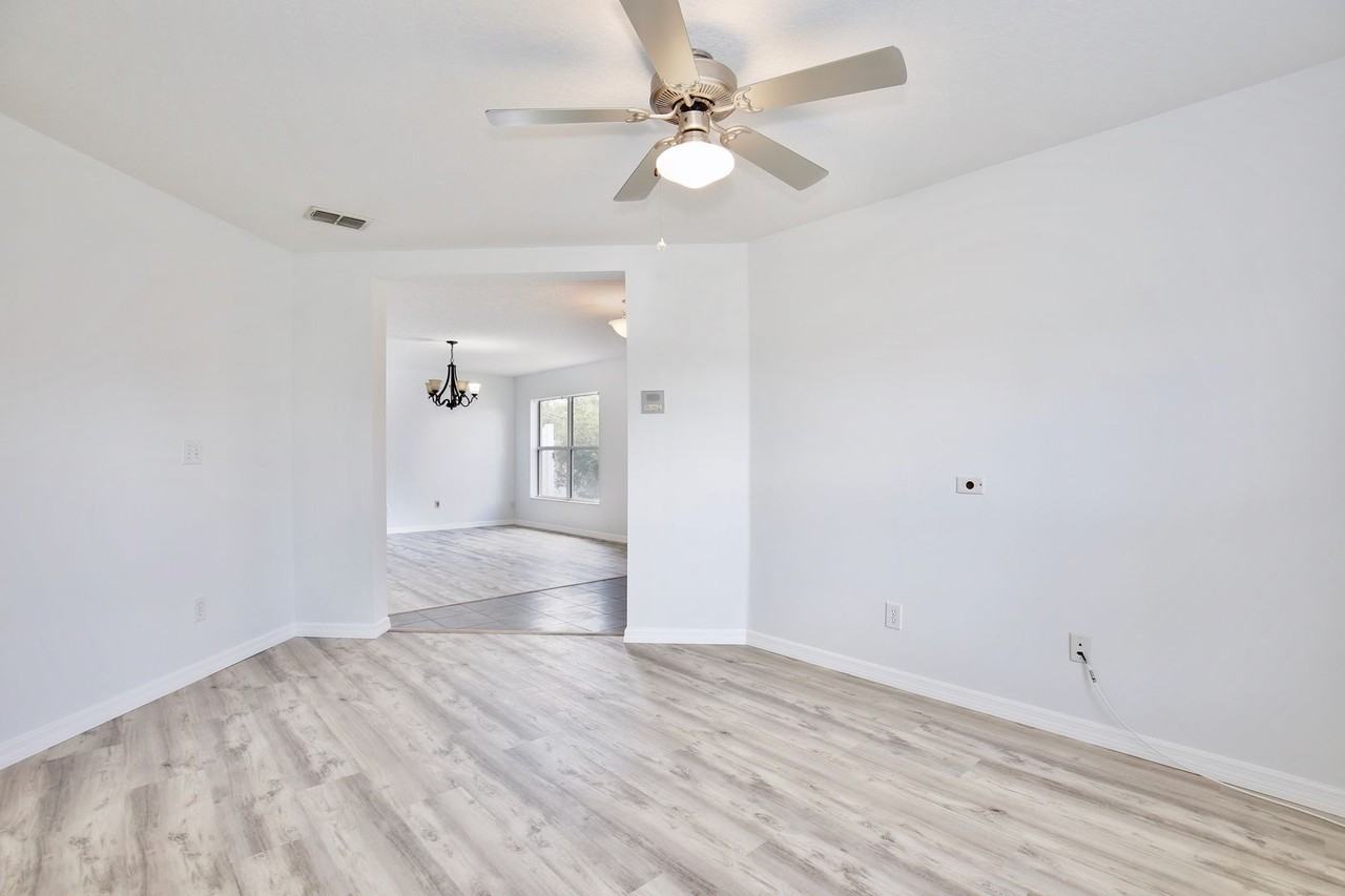 3325 Saint Martin Ln - Photo 6 of 26