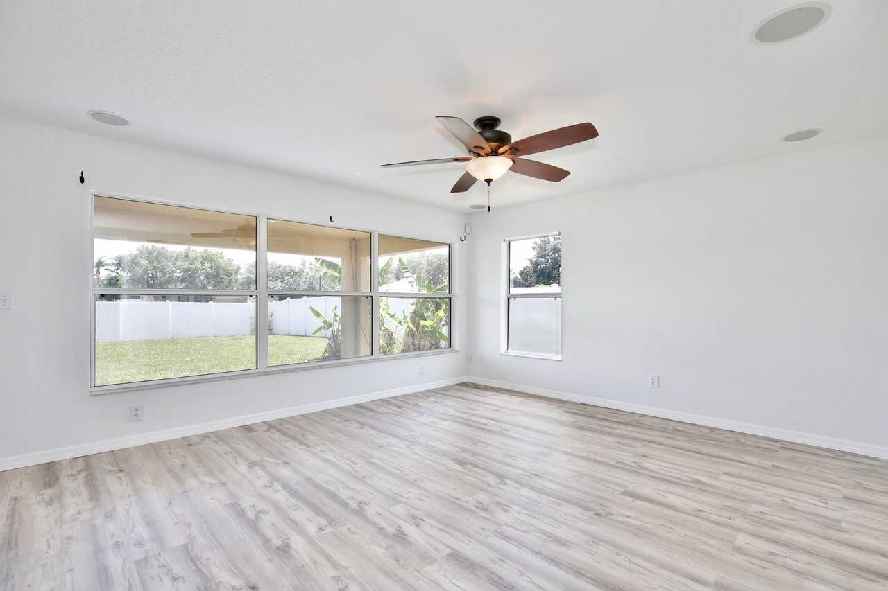 3325 Saint Martin Ln - Photo 7 of 26