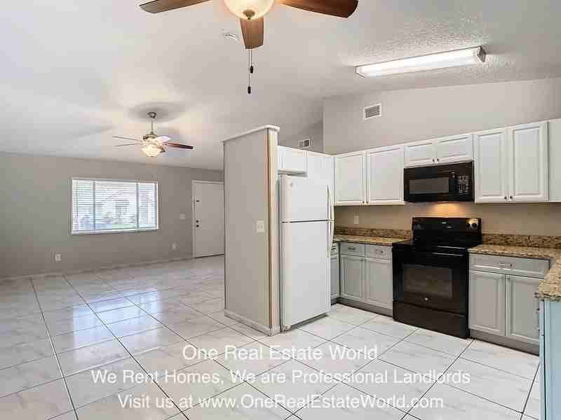 12929 Ohio Woods Ln - Photo 6 of 40