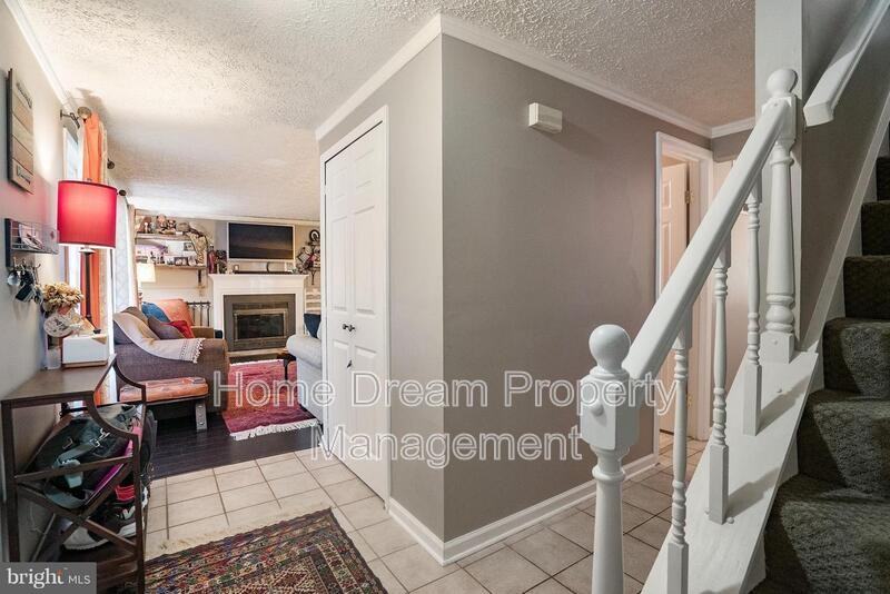 61 Buck Rd - Photo 2 of 30