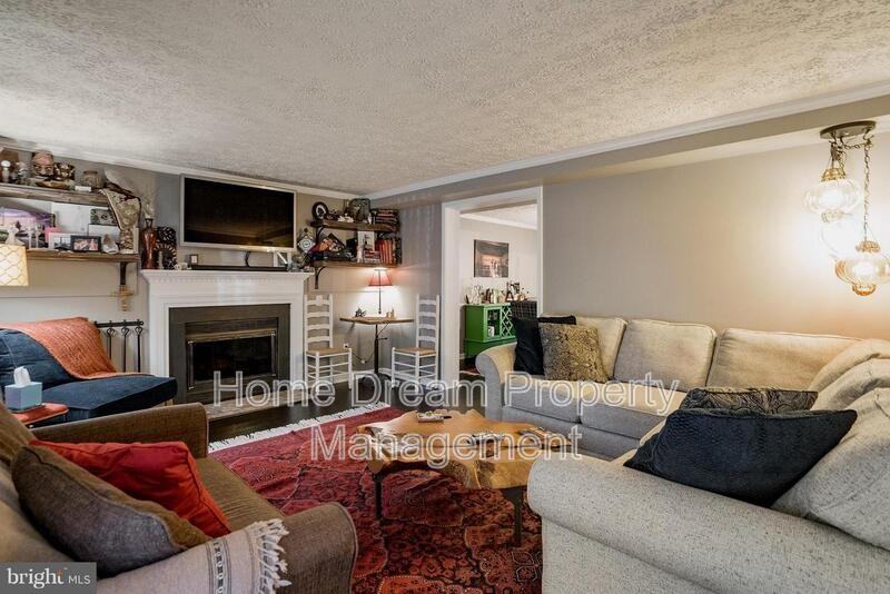 61 Buck Rd - Photo 4 of 30