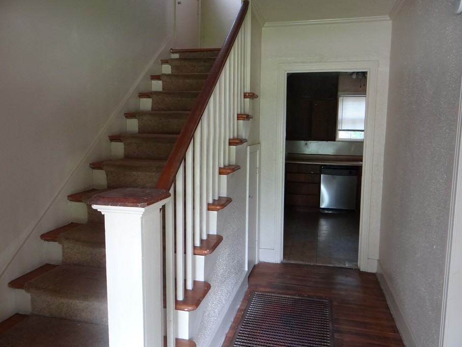 3120 Blackmon Ln - Photo 2 of 19