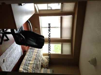 2788 Oxford Ave - Photo 3 of 6