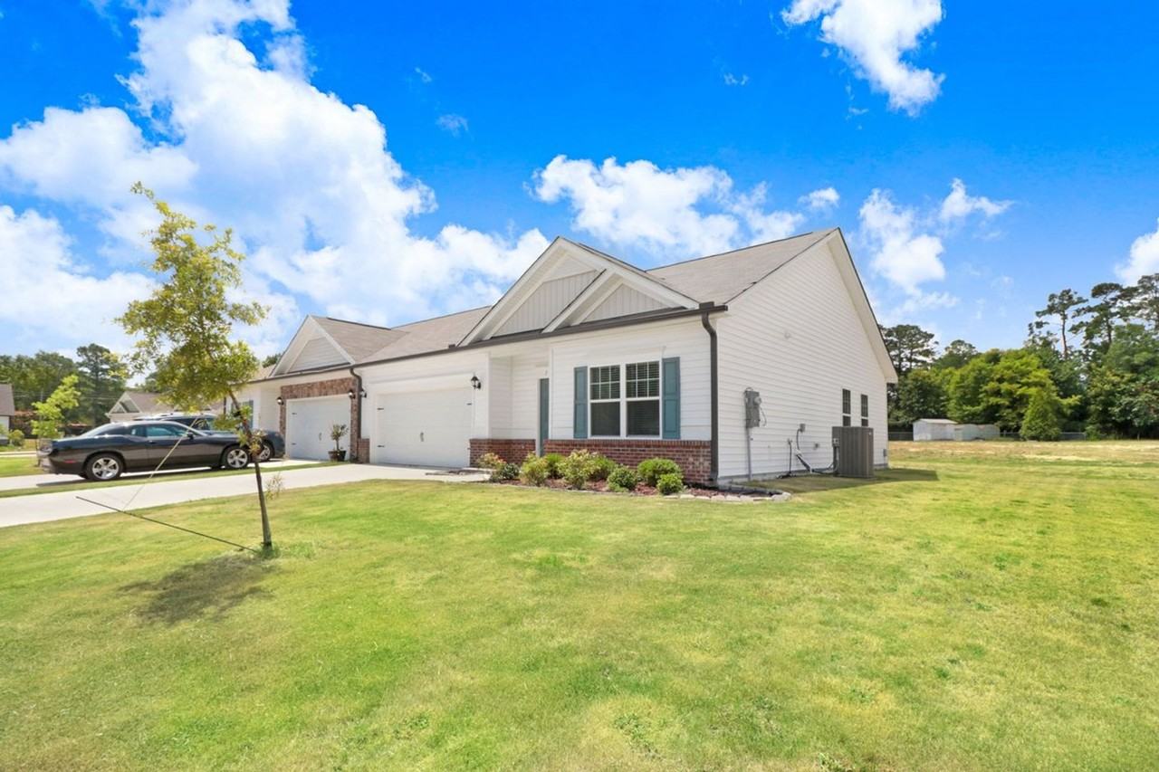 103 Drake Village Dr - Photo 3 of 23