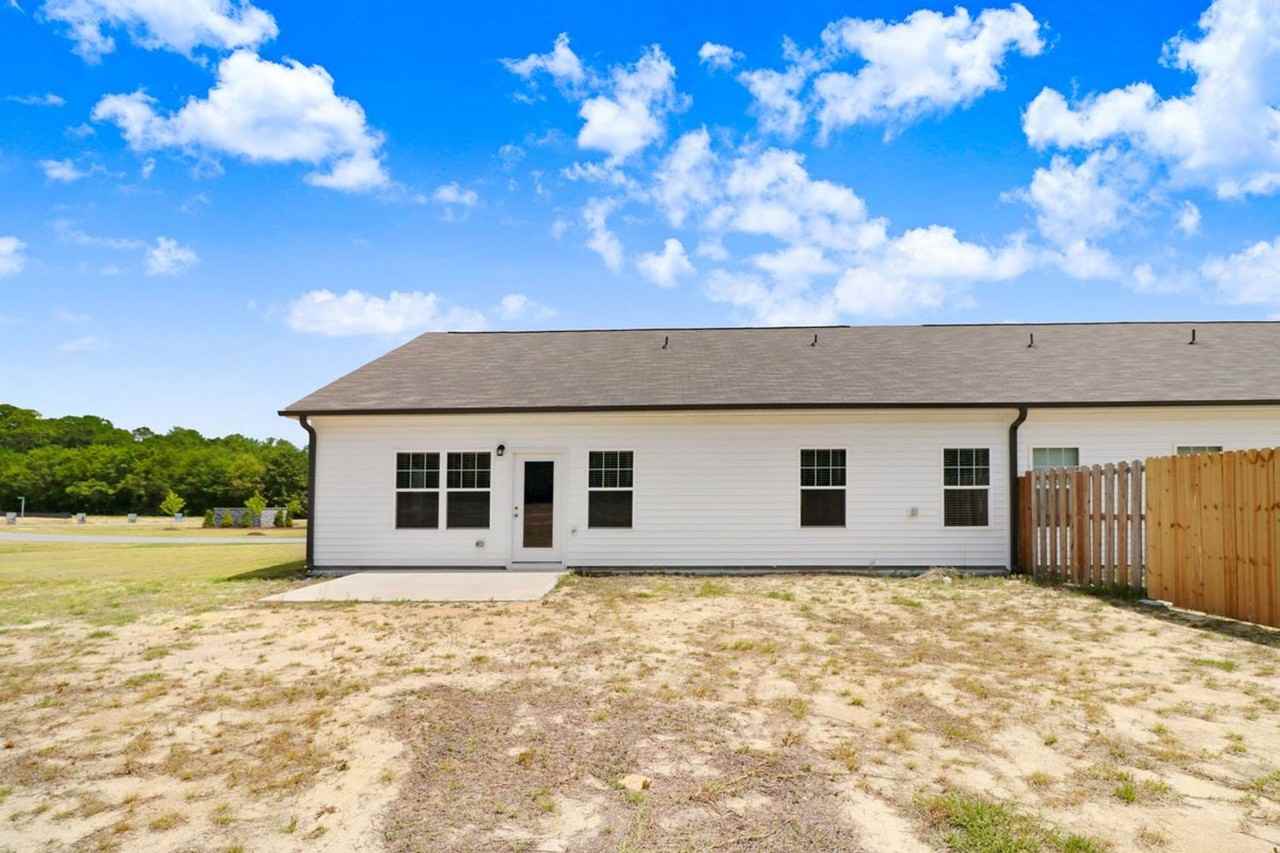 103 Drake Village Dr - Photo 4 of 23