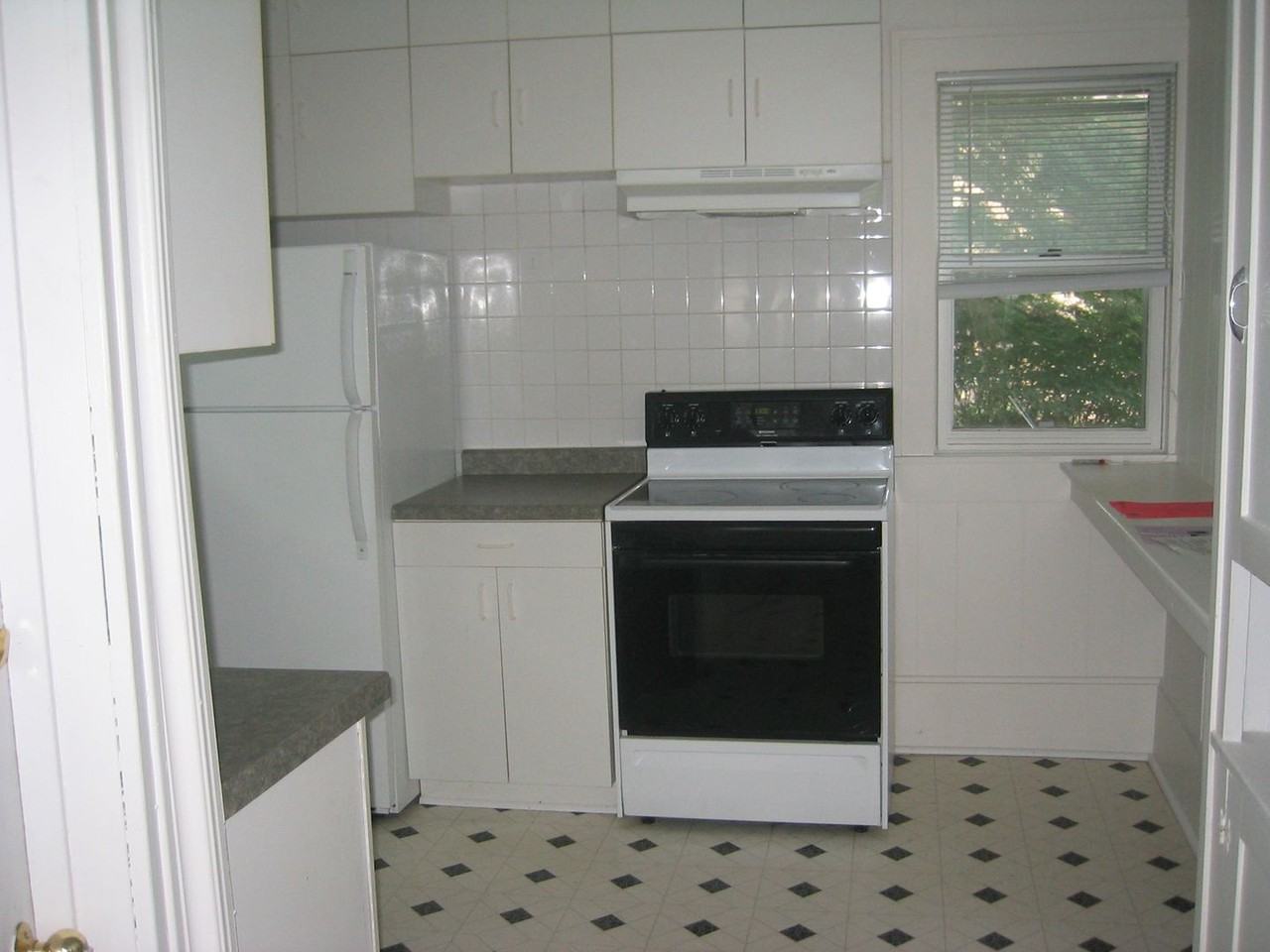 Van Hise Two Flat - Photo 2 of 11