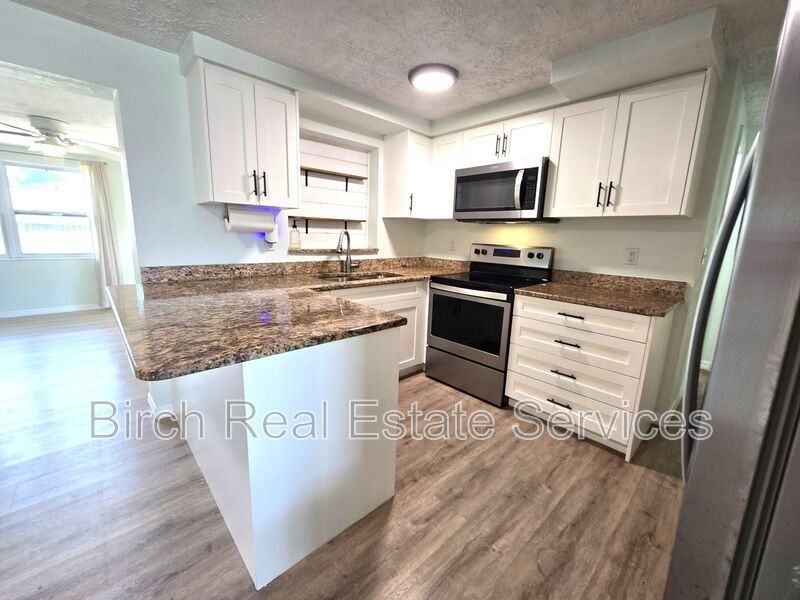 4651 Tropical Ln - Photo 3 of 23