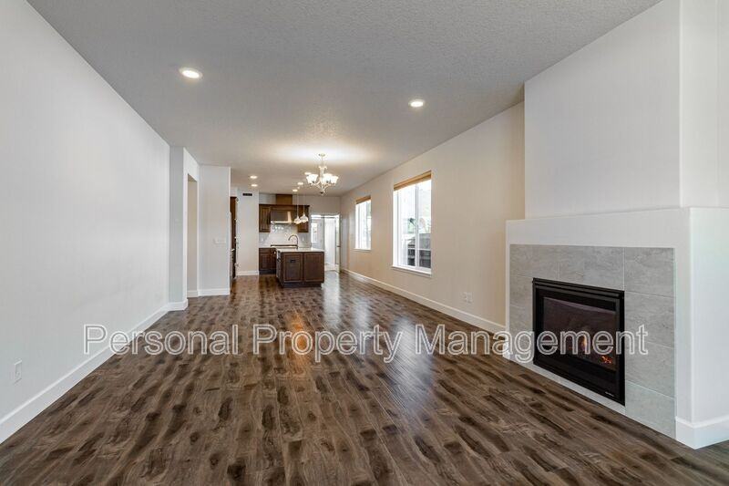 1817 Nw 17th St - Photo 3 of 19