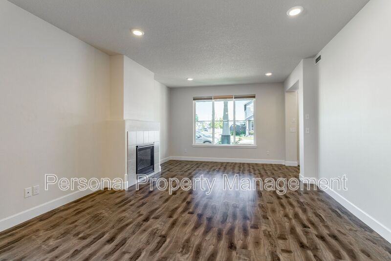 1817 Nw 17th St - Photo 4 of 19