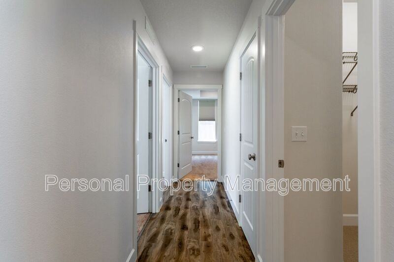 1817 Nw 17th St - Photo 6 of 19