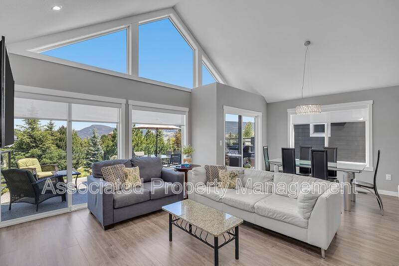 6837 Madrid Way - Photo 2 of 20