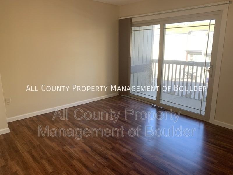 800 W Moorhead Cir #C - Photo 4 of 18