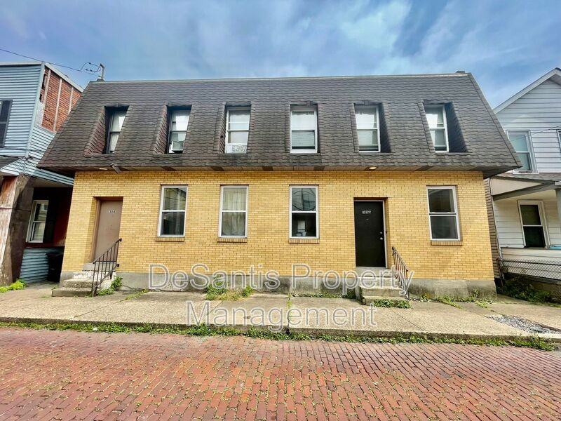306 Campbell St - Photo 2 of 11