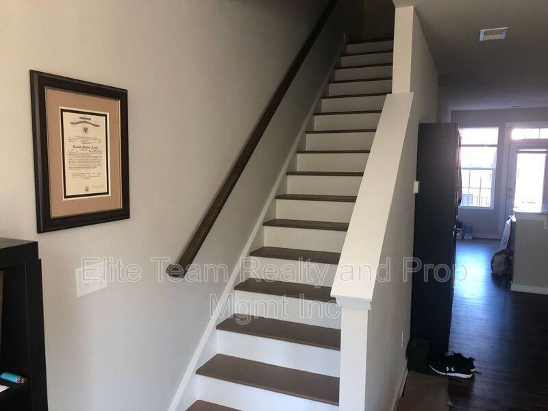 9118 Oban Passage Dr - Photo 4 of 18