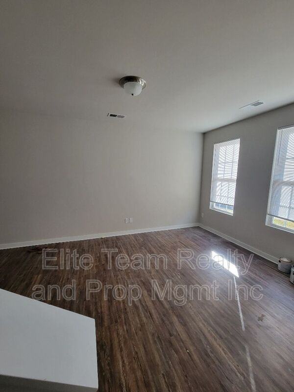 9118 Oban Passage Dr - Photo 7 of 18