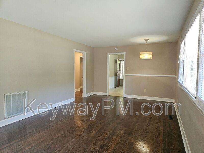 13 Erskine Lane - Photo 6 of 38