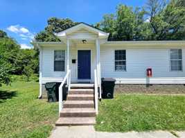 featured image of 1016 Washington St #C