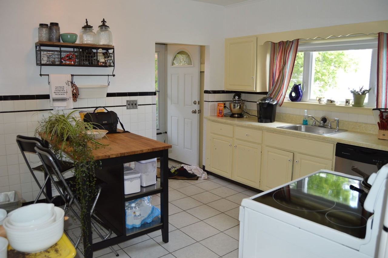 11 Puritan Rd - Photo 2 of 9