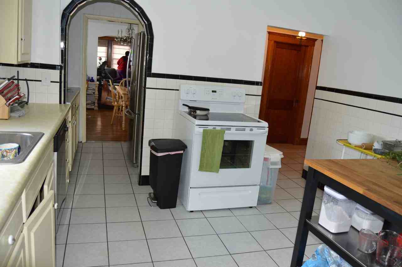 11 Puritan Rd - Photo 3 of 9