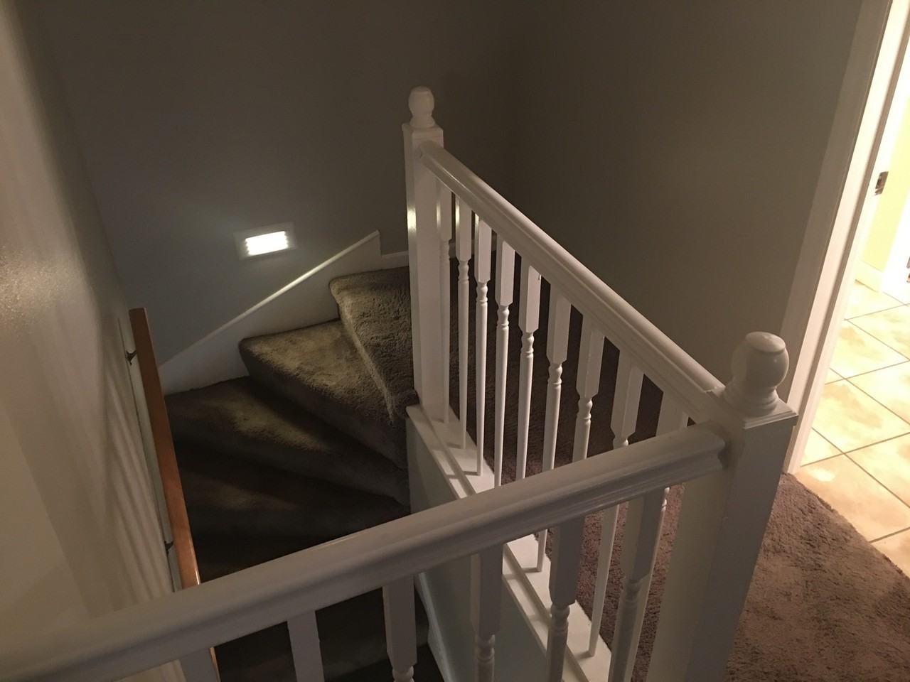 519 Warren St - Photo 3 of 11