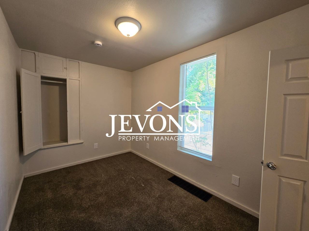 317 Union St Yakima, WA 98901 - Photo 4 of 6